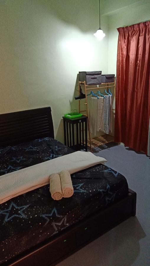 Snoopy Homestay Two Bedroom Бату-Пахат Экстерьер фото